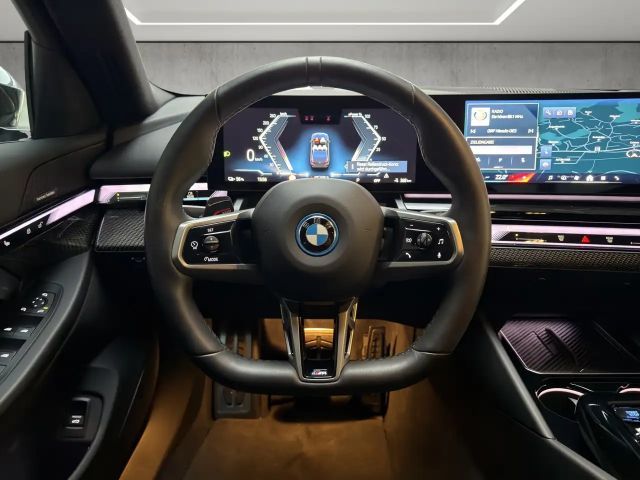 BMW i5 Sedan