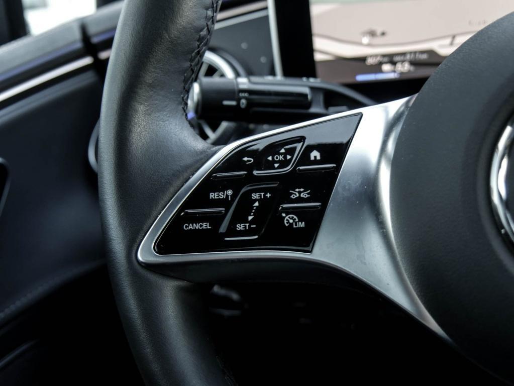 Mercedes-Benz EQE 300 Sedan