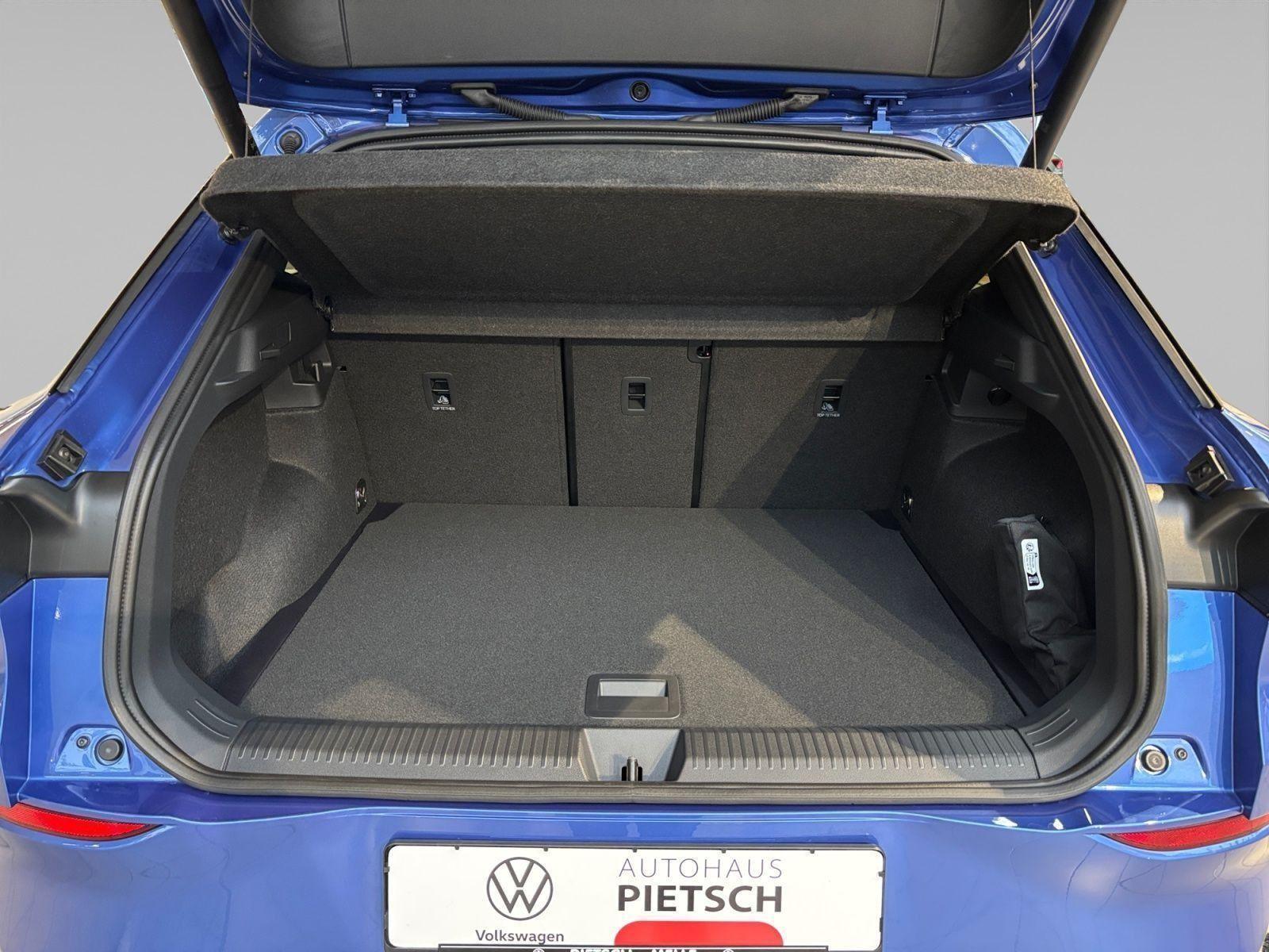 Volkswagen T-Roc 1.5 eTSI DSG R-Line Style