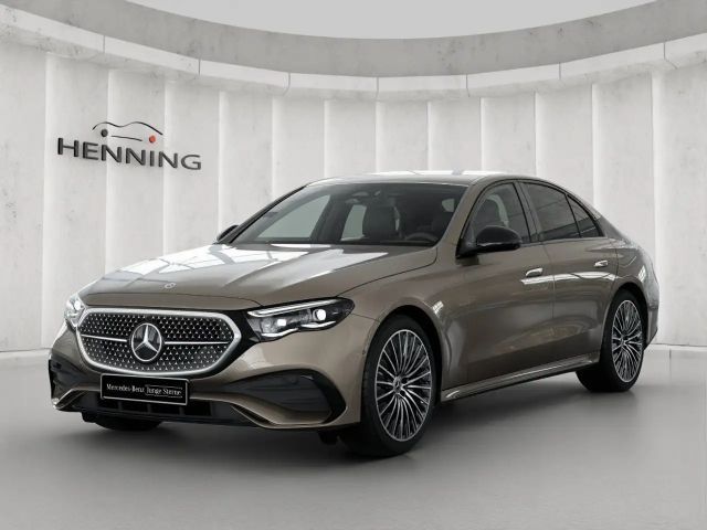 Mercedes-Benz E 220 AMG Line E 220 d Sedan