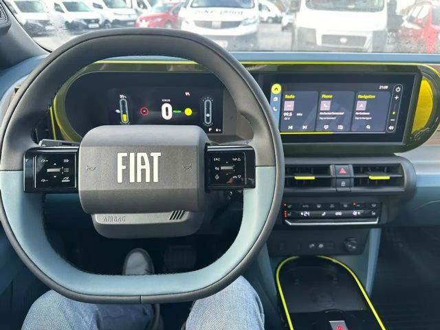 Fiat Grande Panda E La Prima