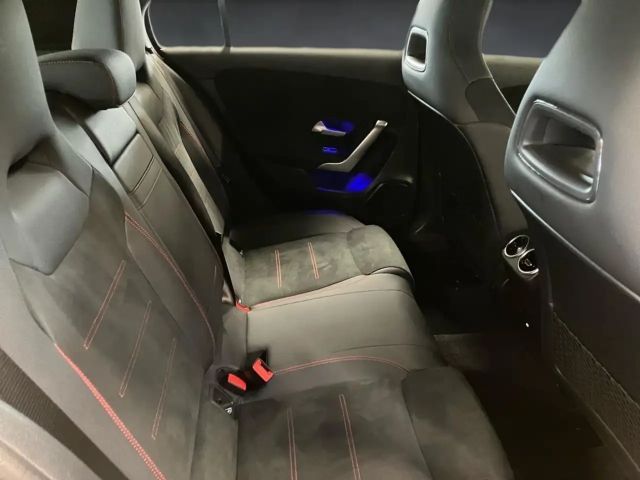 Mercedes-Benz A 200 AMG Line