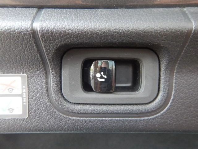 Mercedes-Benz EQE 350 Electric Art Sedan