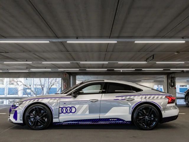 Audi RS e-tron GT ice race edition 1/99 Keramik Laser