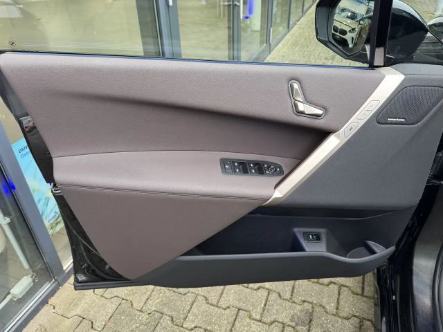 BMW iX xDrive40