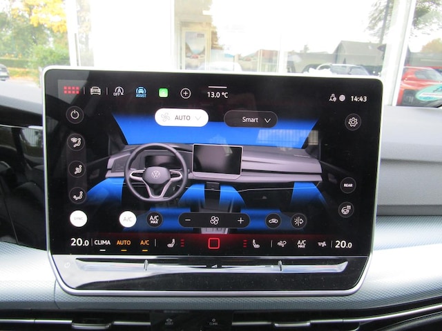 Volkswagen Golf 1.5 eTSI DSG