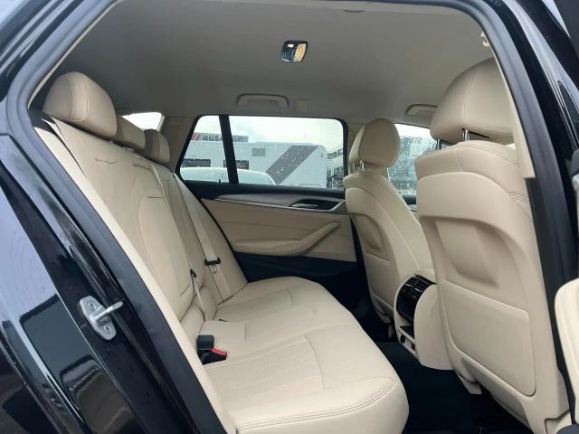 BMW 530 530e Touring xDrive