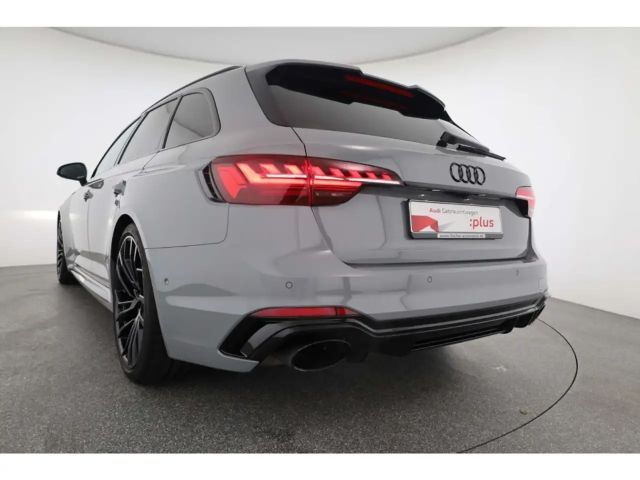 Audi RS4 Avant Quattro