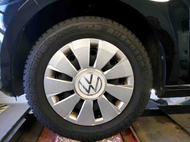 Volkswagen up! Move Move up!