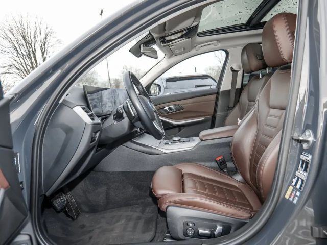 BMW 330 330e Touring xDrive