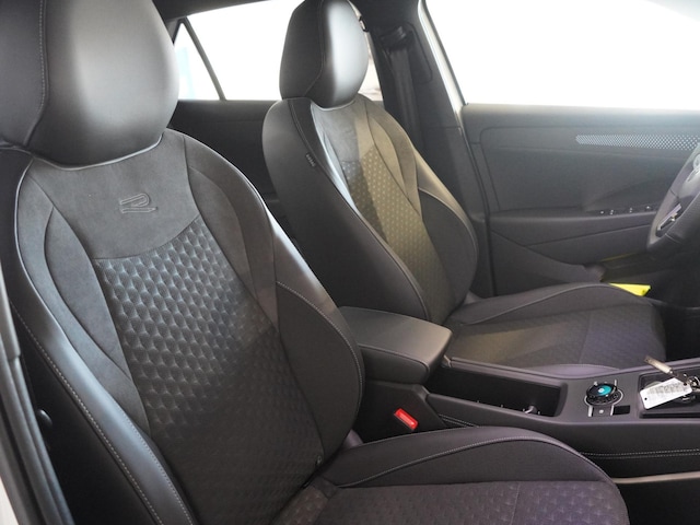 Volkswagen T-Roc IQ.Drive R-Line Style