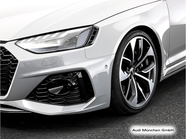 Audi RS4 Avant Quattro