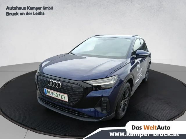 Audi Q4 e-tron Audi Q4 45 e-tron