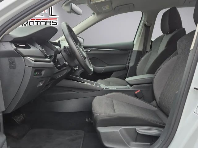 Skoda Octavia 2,0 TDI*DSG*ACC*WERKSGARANTIE*LED*NAVI*KREDIT