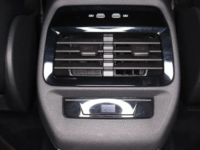 Volkswagen ID.5 150 kW 77 KWh Pro