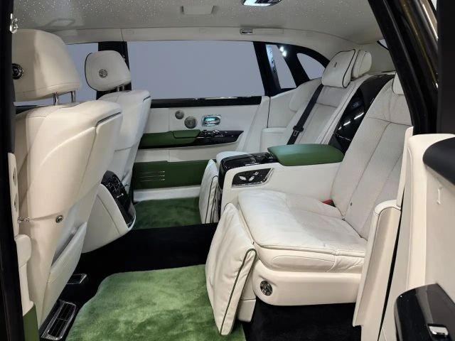 Rolls-Royce Phantom Extended (EWB) "The Connoisseur"