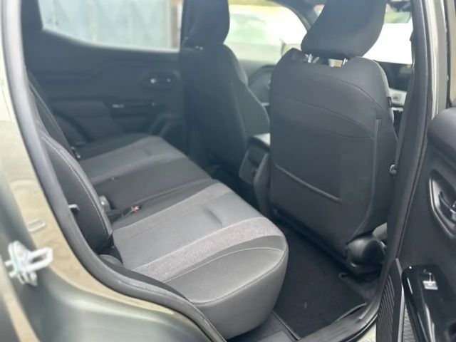 Toyota Urban Cruiser Teamplayer 61kwh SHZ RFK PDC Apple Car play Key Le