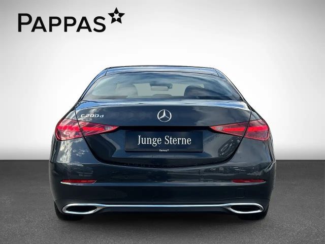 Mercedes-Benz C 200 C 200 d Sedan