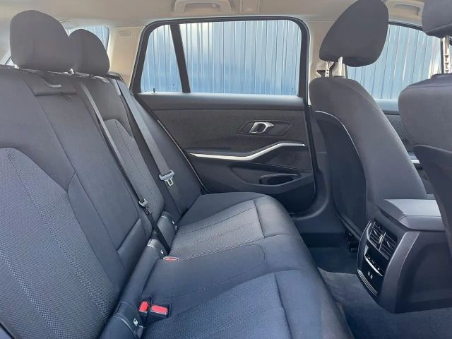 BMW 318 318i Touring