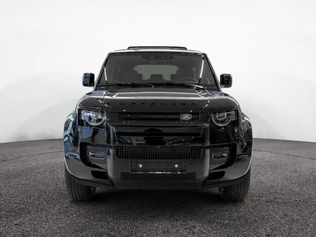 Land Rover Defender 90 D250 Dynamic SE