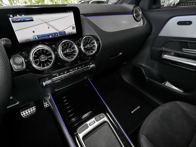 Mercedes-Benz GLA 200 AMG Line