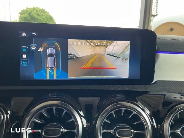 Mercedes-Benz CLA 200 AMG Line Shooting Brake