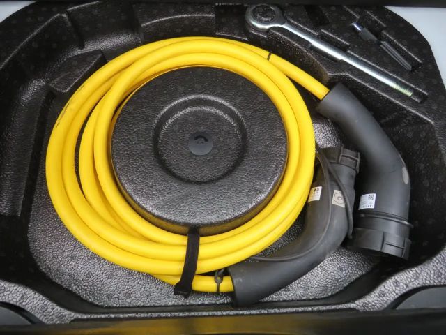 Fiat 500e Basis 42kWh Klimaautomatik DAB Tempomat