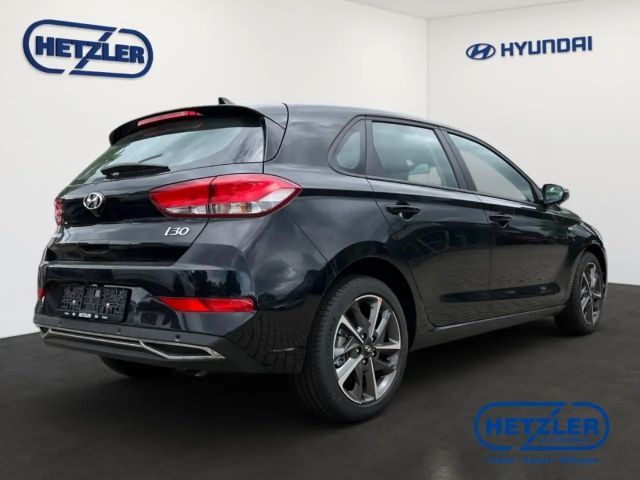 Hyundai i30 Hybrid T-GDi Trend