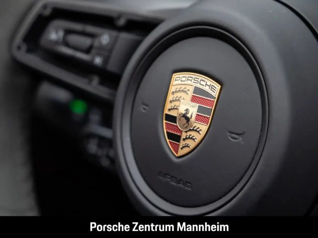 Porsche 992 4 Coupé GTS Targa