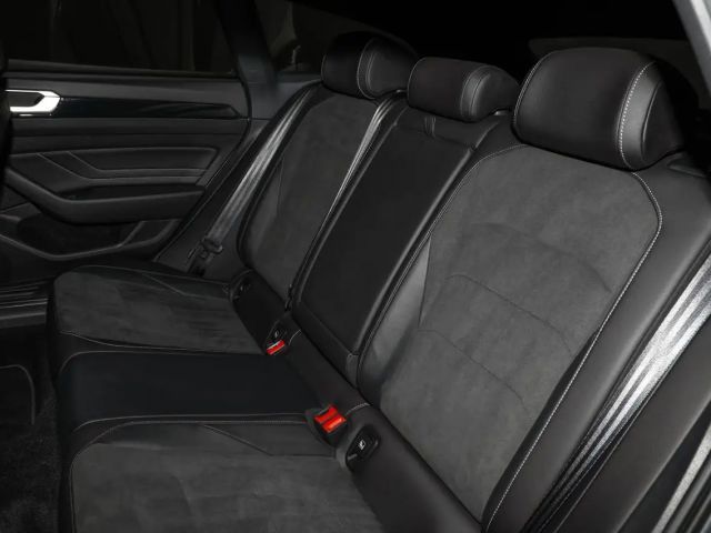 Volkswagen Arteon 2.0 TSI DSG R-Line