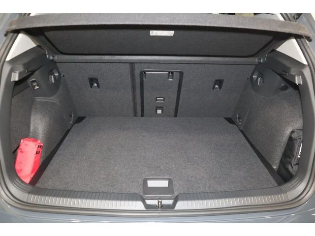 Volkswagen Golf 1.5 eTSI Golf VIII