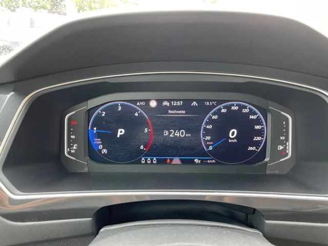 Volkswagen Tiguan 2.0 TDI DSG R-Line