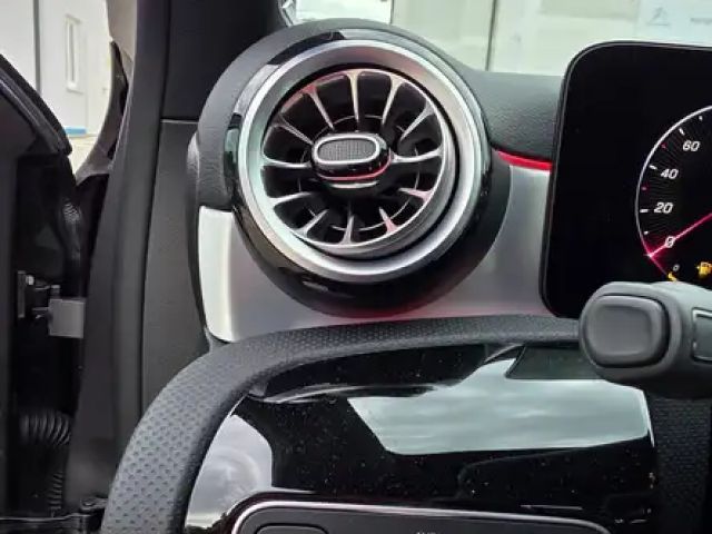 Mercedes-Benz A 200 A 200 d Hatchback