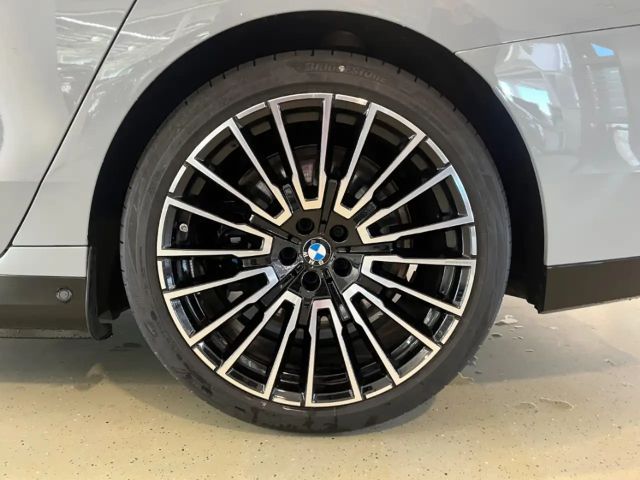 BMW 750 M-Sport Sedan xDrive
