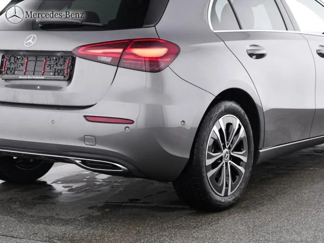 Mercedes-Benz A 180 Hatchback Progressive