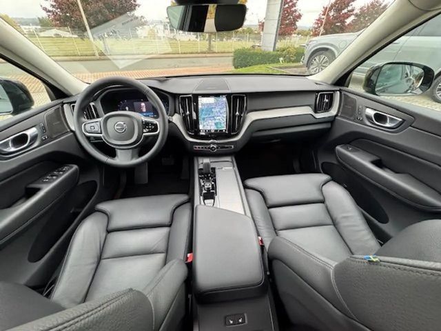 Volvo XC60 AWD Dark Plus