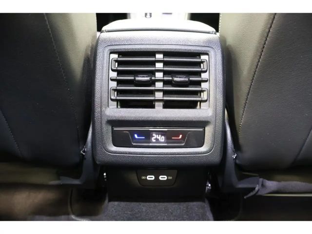 Volkswagen Golf 1.5 eTSI DSG Golf VIII