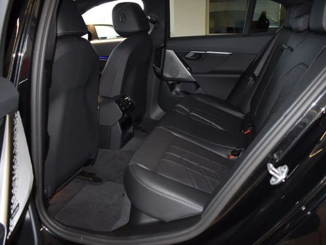 BMW 520 520d M-Sport Sedan