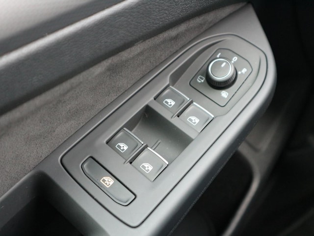 Volkswagen Golf 1.5 eTSI Style