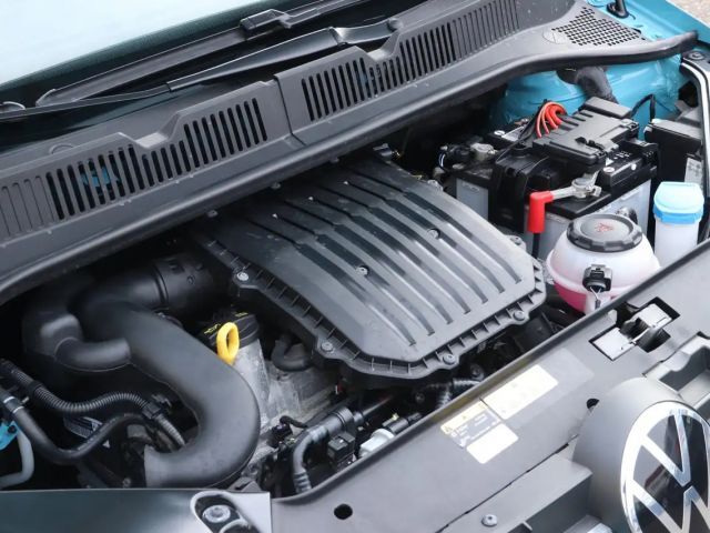 Volkswagen up! Active