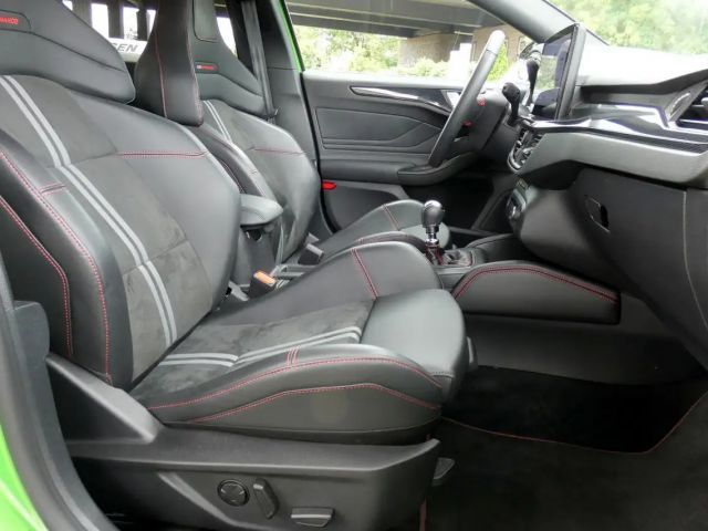 Ford Focus EcoBoost ST Line