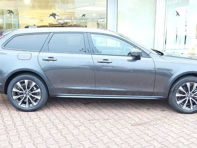 Volvo V90 Cross Country AWD Plus