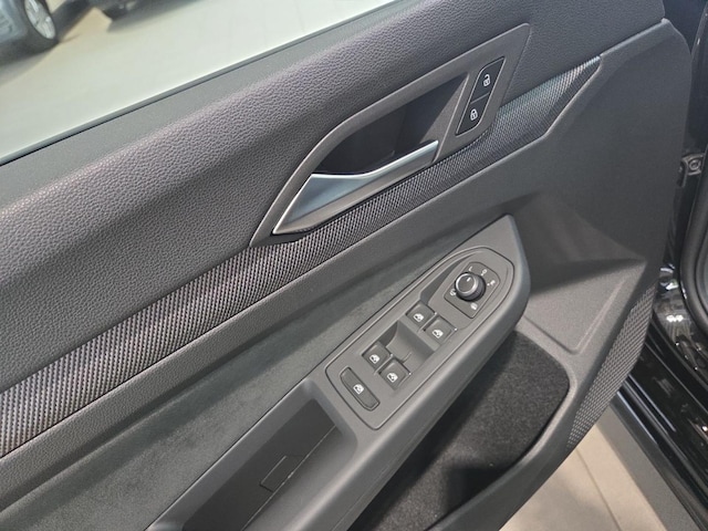 Volkswagen Golf DSG R-Line