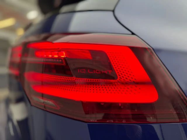 Volkswagen Golf IQ.Drive