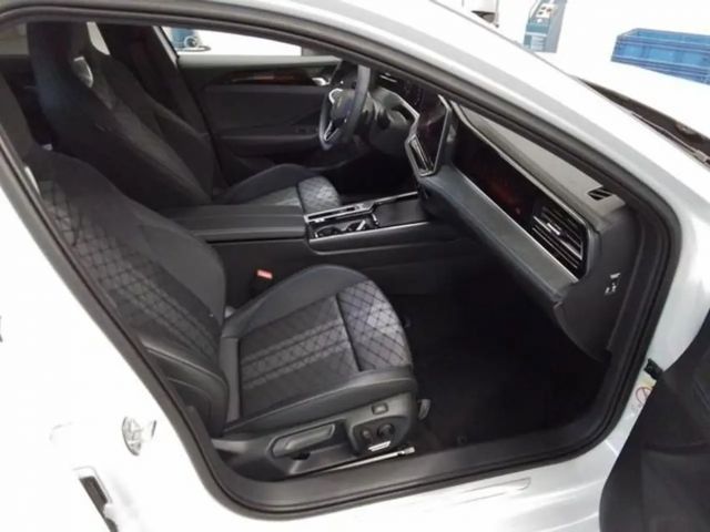 Volkswagen Passat 2.0 TDI DSG R-Line Variant