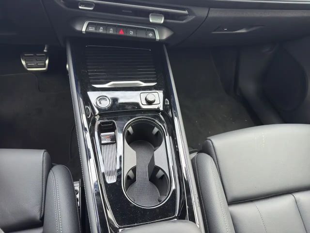 Audi Q3 S-Line S-Tronic