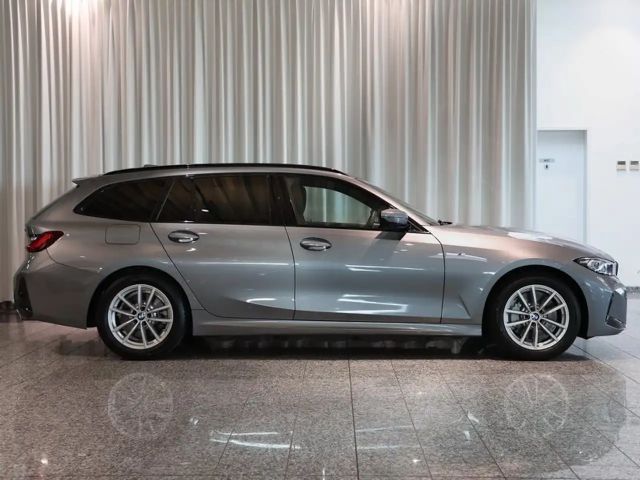 BMW 330 330d M-Sport Touring xDrive