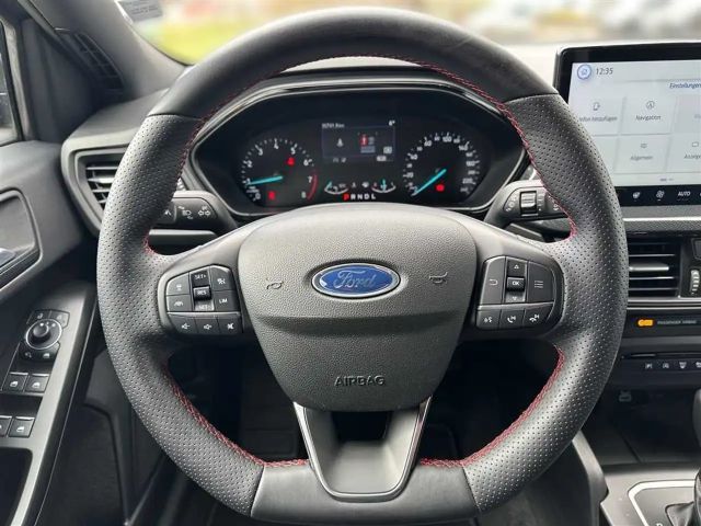 Ford Focus EcoBoost ST Line