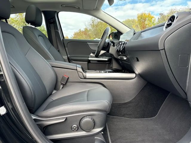 Mercedes-Benz GLA 220 4MATIC GLA 220 d