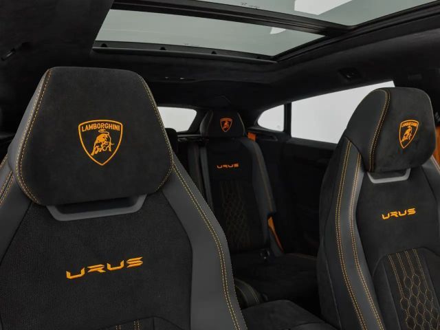 Lamborghini Urus Performante